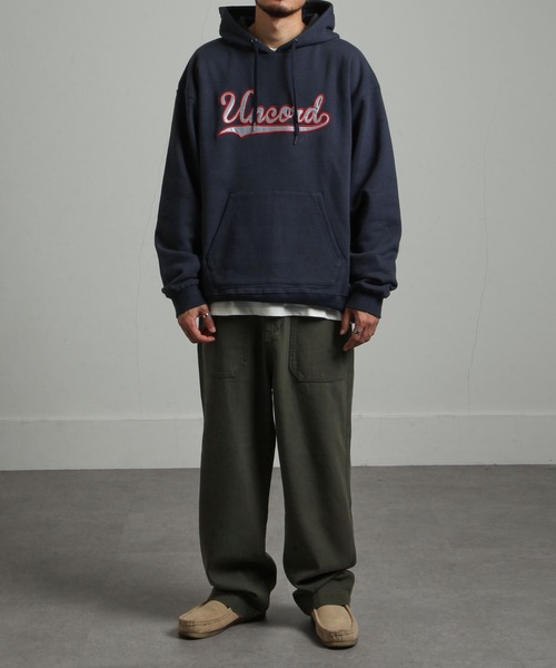 UNCORD(アンコード)の「【UNCORD】90's STADIUM SWEAT HOODIE / ビッグシルエットスタジアムロゴ刺繍パーカー【12oz】(パーカー・メンズ・ブラック/ネイビー/カーキ/オートミール/杢グレー/グレイッシュベージュ・MEDIUM/LARGE/X-LARGE)」の11枚目の写真