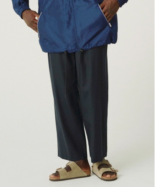 KIIT(キート)の「KIIT キート / TWO TUCK WIDE TROUSERS ツータックワイドトラウザーズ セットアップ / KIM-P92-003(スラックス・メンズ・ライトベージュ/ダークネイビー・3/2/1)」の1枚目の写真