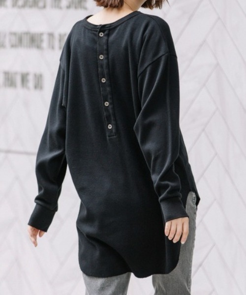 Munich（ミューニック）の「Munich（ミューニック）ストレッチサーマルバックヘンリーネックロングプルオーバー（Tシャツ/カットソー・レディース・ブラック/ホワイト・FREE）」の2枚目の写真