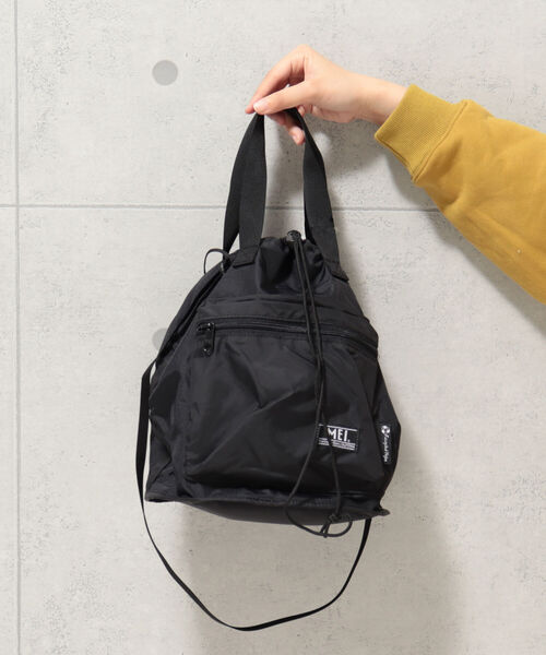 MEI（メイ）の「【MEI/メイ】サスティナブル ランタンバッグ（ショルダーバッグ・レディース・ブラック/ブラウン・FREE）」の3枚目の写真