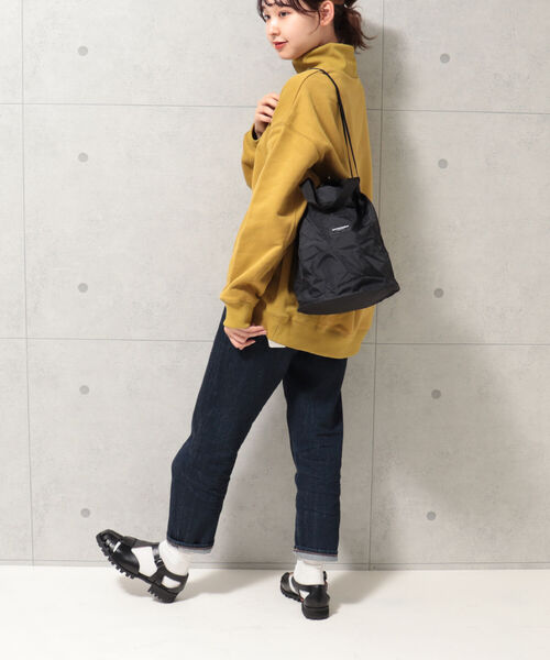 MEI（メイ）の「【MEI/メイ】サスティナブル ランタンバッグ（ショルダーバッグ・レディース・ブラック/ブラウン・FREE）」の4枚目の写真