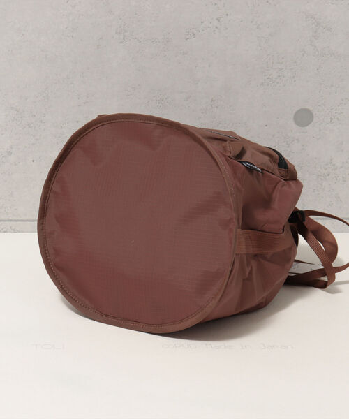 MEI（メイ）の「【MEI/メイ】サスティナブル ランタンバッグ（ショルダーバッグ・レディース・ブラック/ブラウン・FREE）」の11枚目の写真