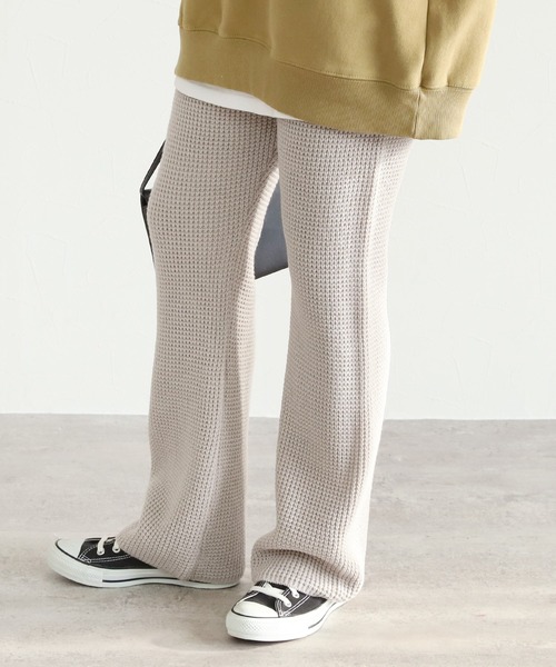 reca（レカ）の「ワッフル編みニットパンツ（その他パンツ・レディース・ブラック/グレー/グレイッシュベージュ・FREE）」の5枚目の写真