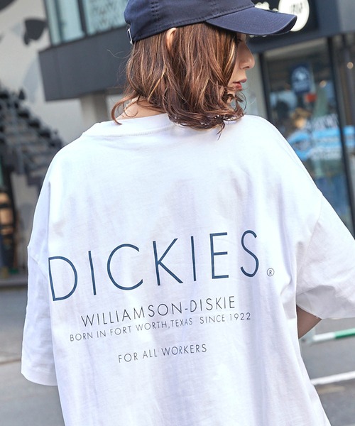 Dickies（ディッキーズ）の「Dickies/ディッキーズ ビックシルエットロゴプリントコットン半袖Tシャツ（Tシャツ/カットソー・レディース・ホワイト/ブラック/イエロー/オレンジ/ブルー/オートミール・M/L）」の17枚目の写真