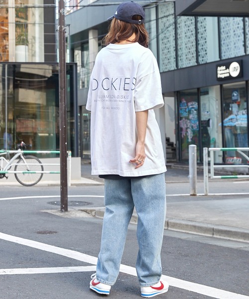 Dickies（ディッキーズ）の「Dickies/ディッキーズ ビックシルエットロゴプリントコットン半袖Tシャツ（Tシャツ/カットソー・レディース・ホワイト/ブラック/イエロー/オレンジ/ブルー/オートミール・M/L）」の22枚目の写真