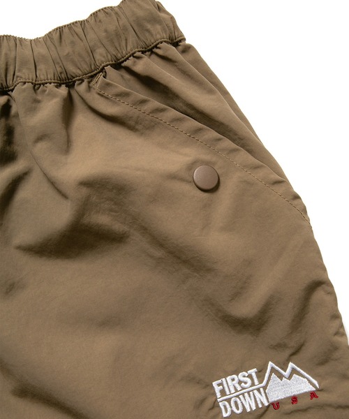FIRST DOWN(ファーストダウン)の「カーゴ パンツ サプレックス ナイロン(カーゴパンツ・メンズ・ライトカーキ/ブラック・L/M/XL)」の12枚目の写真