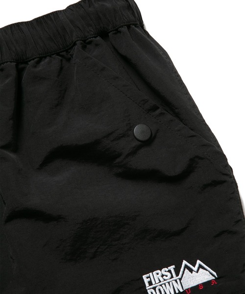 FIRST DOWN(ファーストダウン)の「カーゴ パンツ サプレックス ナイロン(カーゴパンツ・メンズ・ライトカーキ/ブラック・L/M/XL)」の8枚目の写真