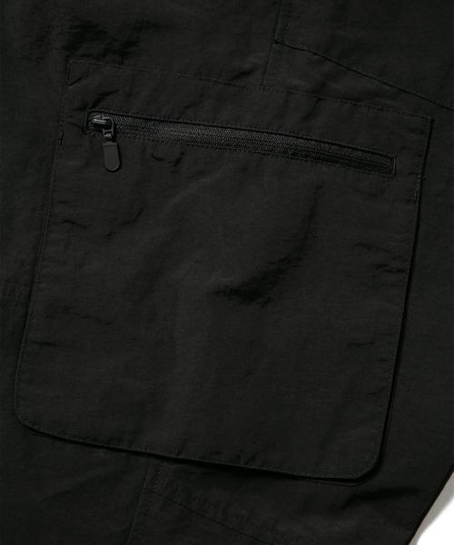 FIRST DOWN(ファーストダウン)の「カーゴ パンツ サプレックス ナイロン(カーゴパンツ・メンズ・ライトカーキ/ブラック・L/M/XL)」の4枚目の写真