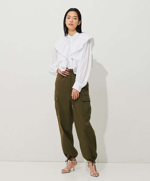 ノーク norc バレルパンツ　カーキ　sサイズ N.O.R.C（ノーク）の「スパンライクストレッチカーゴパンツ