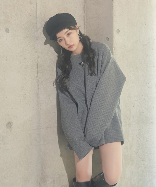ANDGEEBEE(アンジービー)の「UNISEX ワンポイントジャガードワッフルトップス(Tシャツ/カットソー・レディース・ホワイト/チャコールグレー・MEDIUM)」の2枚目の写真