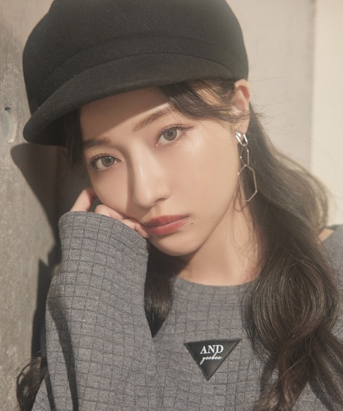 ANDGEEBEE(アンジービー)の「UNISEX ワンポイントジャガードワッフルトップス(Tシャツ/カットソー・レディース・ホワイト/チャコールグレー・MEDIUM)」の7枚目の写真
