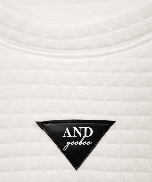 ANDGEEBEE(アンジービー)の「UNISEX ワンポイントジャガードワッフルトップス(Tシャツ/カットソー・レディース・ホワイト/チャコールグレー・MEDIUM)」の17枚目の写真