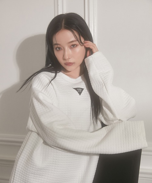 ANDGEEBEE(アンジービー)の「UNISEX ワンポイントジャガードワッフルトップス(Tシャツ/カットソー・レディース・ホワイト/チャコールグレー・MEDIUM)」の22枚目の写真