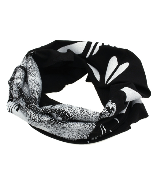 BEAMS（ビームス）の「C.E / DISGUISE #2（ネックウォーマー/スヌード・メンズ・ブラック・ONE SIZE）」の4枚目の写真