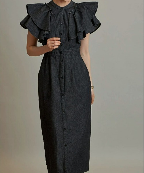&. NOSTALGIA（アンドドットノスタルジア）の「袖フリルワンピース（ワンピース・レディース・インディゴブルー/ブラック/オフホワイト・FREE）」の9枚目の写真