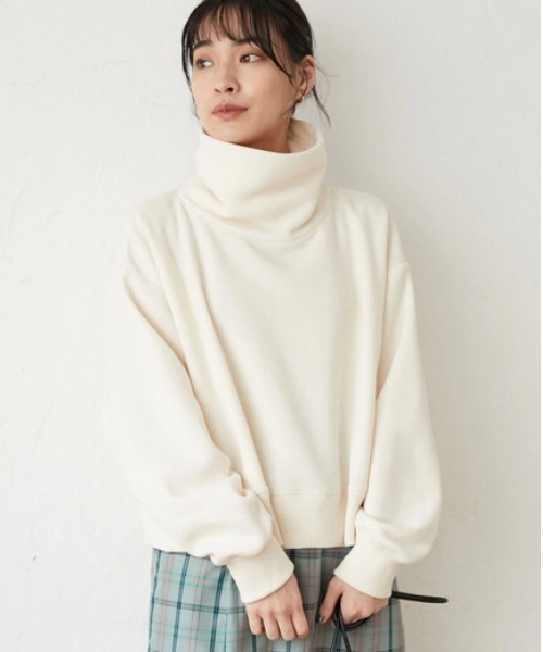 ELENCARE DUE(エレンカーレデュエ)の「・ELENCARE DUEオフタートルキモウプルオーバー*(スウェット・レディース・ネイビー/オフホワイト/ピンク/グリーン・FREE)」の2枚目の写真