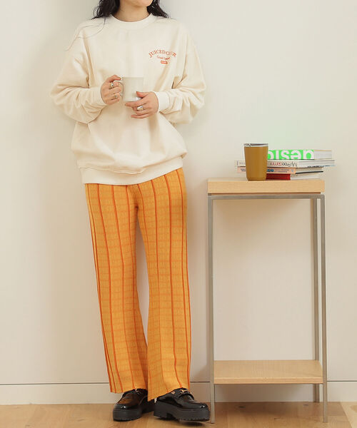 BeAMS DOT(ビームスドット)の「【WEB限定】BeAMS DOT / ロゴ刺繍 オーバースウェット(スウェット・レディース・オフホワイト/グリーン系その他・FREE)」の8枚目の写真