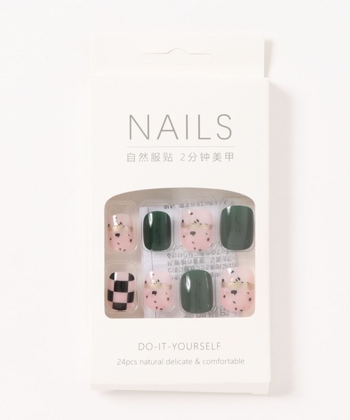 CERCA（チェルカ）の「LUON/貼るだけ簡単装着 チェッカーデザインハンドネイルチップ（ネイルシール/ネイルチップ・レディース・ブラウン/グリーン/ブラック/ホワイト/ベージュ/グリーン系その他2/グリーン系その他3/ブラウン系その他2/ブラック系その他2/ブラウン系その他3/ネイビー・FREE）」の13枚目の写真