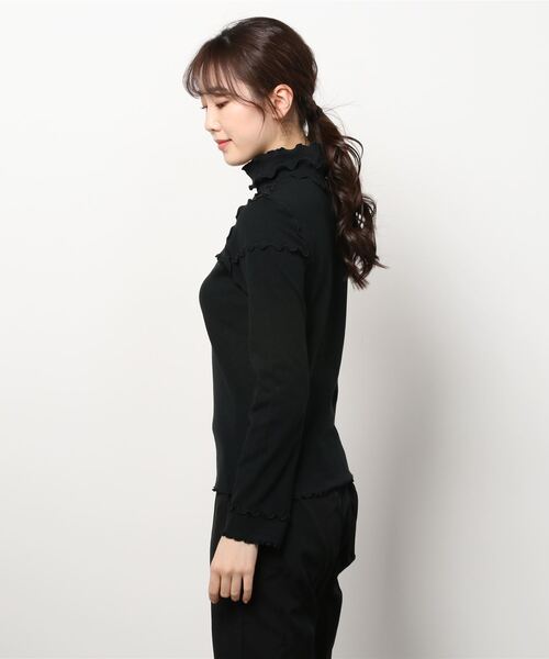 DuKKah(デュカ)の「Dukkah/【低身長向け】メロウハイネックリブT(Tシャツ/カットソー・レディース・ブラック/ホワイト・X-SMALL)」の17枚目の写真