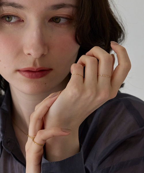 Phoebe(フィービィー)の「【K10】プレートビジューチェーンリング/BOXつき ピンキーリング ギフト/プレゼント/ジュエリー(リング・レディース・イエローゴールド・#13/#11/#3)」の8枚目の写真