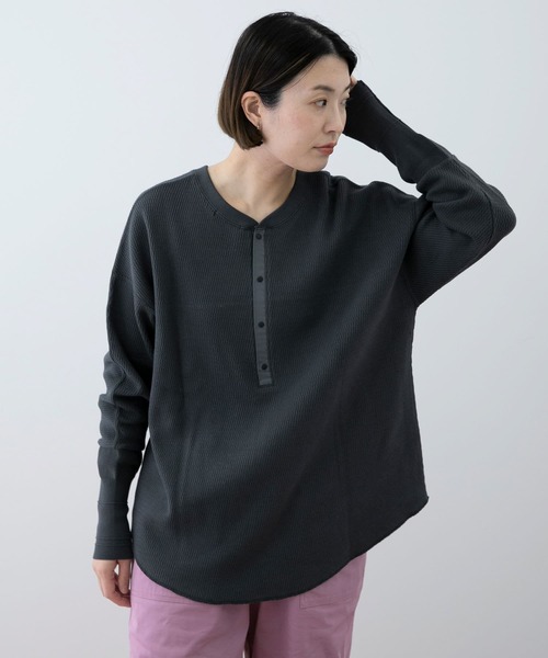 EKAL(エカル)の「EKAL レイクショアサーマルプルオーバー(Tシャツ/カットソー・レディース・ベージュ/ブラック系その他・FREE)」の3枚目の写真