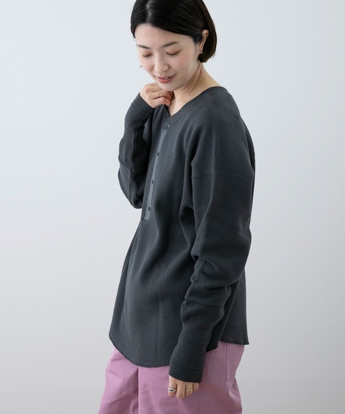 EKAL(エカル)の「EKAL レイクショアサーマルプルオーバー(Tシャツ/カットソー・レディース・ベージュ/ブラック系その他・FREE)」の6枚目の写真