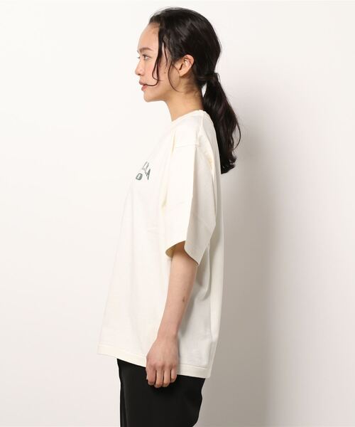blurhms(ブラームス)の「blurhmsROOTSTOCK | 〈別注〉NAVYARMY プリントTシャツ WOMEN(Tシャツ/カットソー・レディース・ライトグレー/アイボリー/ダークネイビー・0)」の5枚目の写真