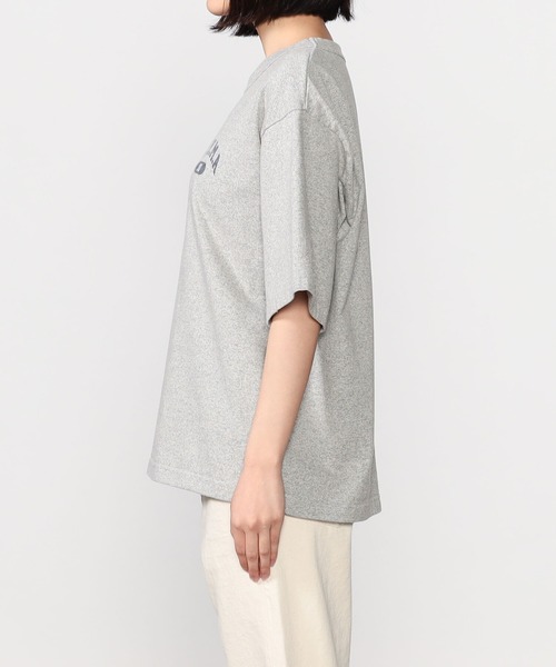 blurhms(ブラームス)の「blurhmsROOTSTOCK | 〈別注〉NAVYARMY プリントTシャツ WOMEN(Tシャツ/カットソー・レディース・ライトグレー/アイボリー/ダークネイビー・0)」の15枚目の写真