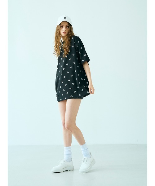 ENVYM（アンビー）の「オールロゴＢＩＧＴＥＥ（Tシャツ/カットソー・レディース・ブラック/ホワイト/ベージュ・FREE）」の6枚目の写真
