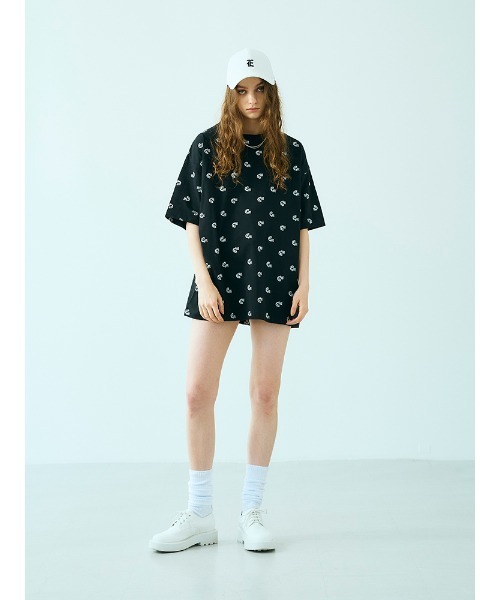 ENVYM（アンビー）の「オールロゴＢＩＧＴＥＥ（Tシャツ/カットソー・レディース・ブラック/ホワイト/ベージュ・FREE）」の7枚目の写真