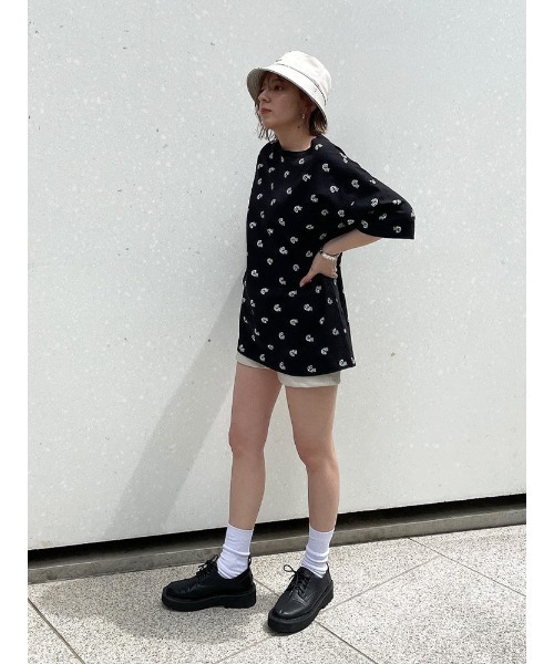 ENVYM（アンビー）の「オールロゴＢＩＧＴＥＥ（Tシャツ/カットソー・レディース・ブラック/ホワイト/ベージュ・FREE）」の17枚目の写真