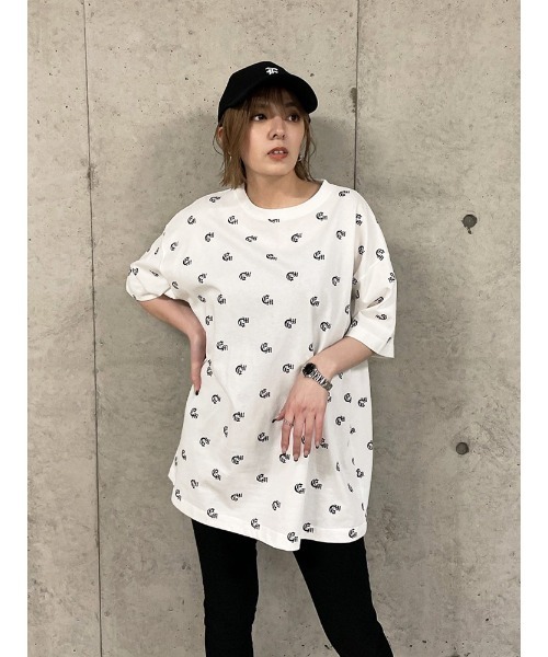 ENVYM（アンビー）の「オールロゴＢＩＧＴＥＥ（Tシャツ/カットソー・レディース・ブラック/ホワイト/ベージュ・FREE）」の20枚目の写真