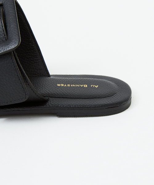 Au BANNISTER（オゥバニスター）の「【販売店舗限定】サムホルダーサンダル（サンダル・レディース・ホワイト/ブラック/キャメル・M/L/S）」の10枚目の写真