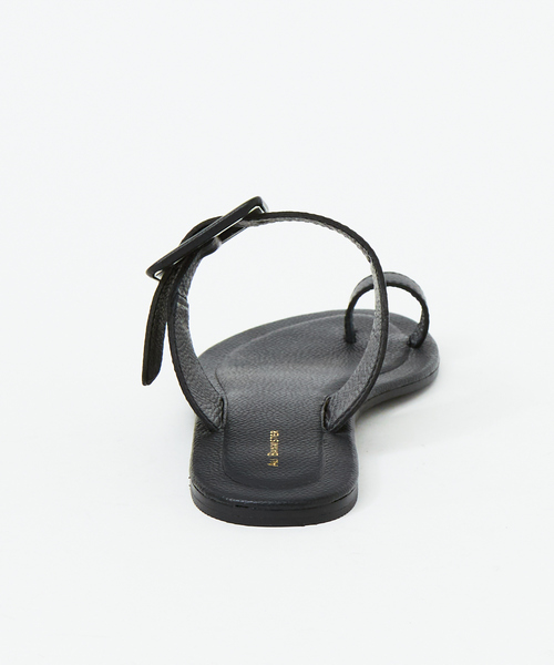 Au BANNISTER（オゥバニスター）の「【販売店舗限定】サムホルダーサンダル（サンダル・レディース・ホワイト/ブラック/キャメル・M/L/S）」の12枚目の写真