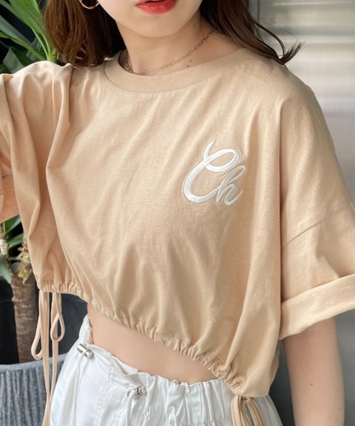 Chico（チコ）の「【新色追加】クロップドサイドリボンロゴTシャツ（Tシャツ/カットソー・レディース・ホワイト/ブラック/ミント/ピンク/ベージュ・FREE）」の3枚目の写真