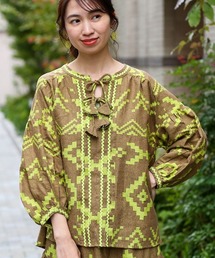 �`�`�J�J(�`�`�J�J)�̃i�o�z�W���J�[�h�v���I�[�o�[(�V���c/�u���E�X)