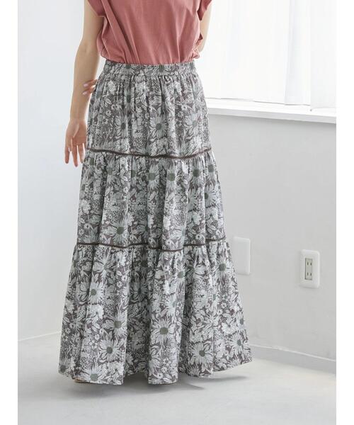 AMERICAN HOLIC(アメリカンホリック)の「丈違いティアードFlowerスカート(スカート・レディース・ネイビー/イエロー/ブラウン・L/M)」の8枚目の写真