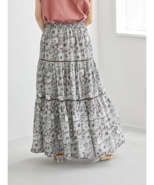 AMERICAN HOLIC(アメリカンホリック)の「丈違いティアードFlowerスカート(スカート・レディース・ネイビー/イエロー/ブラウン・L/M)」の12枚目の写真
