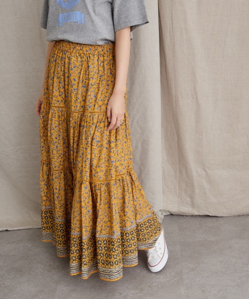 AMERICAN HOLIC(アメリカンホリック)の「丈違いティアードFlowerスカート(スカート・レディース・ネイビー/イエロー/ブラウン・L/M)」の3枚目の写真