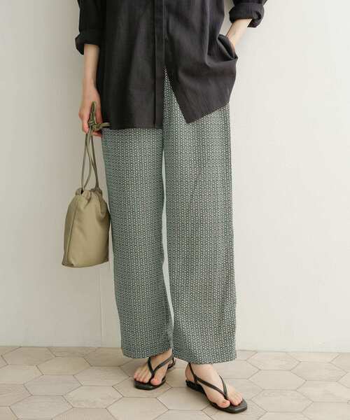 URBAN RESEARCH DOORS(アーバンリサーチドアーズ)の「ジオメトリックイージーパンツ(その他パンツ・レディース・グリーン/ボルドー・MEDIUM)」の6枚目の写真