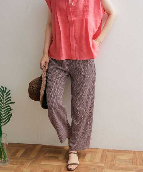 URBAN RESEARCH DOORS(アーバンリサーチドアーズ)の「ジオメトリックイージーパンツ(その他パンツ・レディース・グリーン/ボルドー・MEDIUM)」の10枚目の写真
