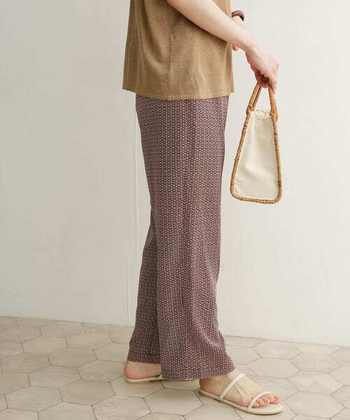 URBAN RESEARCH DOORS(アーバンリサーチドアーズ)の「ジオメトリックイージーパンツ(その他パンツ・レディース・グリーン/ボルドー・MEDIUM)」の18枚目の写真