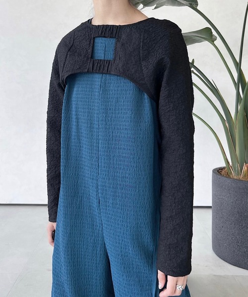 musubore（ムスボレ）の「2WAYバックルボレロ（カーディガン/ボレロ・レディース・ブラック・FREE）」の3枚目の写真