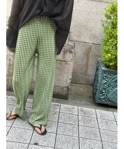 ulu（ウル）の「Gingham check pleats pants（その他パンツ・レディース・ライトグリーン・FREE）」の4枚目の写真