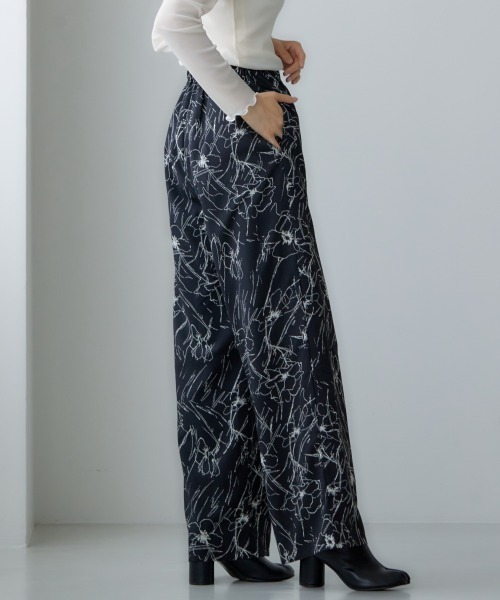 miclat（ミクラ）の「大きいサイズ ライン花柄ワイドパンツ miclat（その他パンツ・レディース・ブラック系/ホワイト系・LL/3L/4L/L）」の16枚目の写真