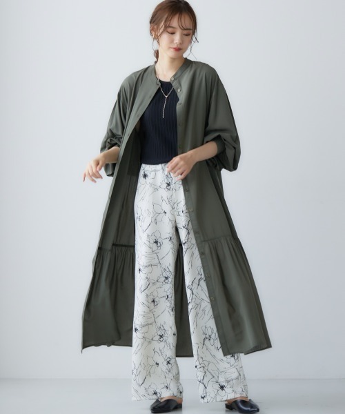 miclat（ミクラ）の「大きいサイズ ライン花柄ワイドパンツ miclat（その他パンツ・レディース・ブラック系/ホワイト系・LL/3L/4L/L）」の4枚目の写真