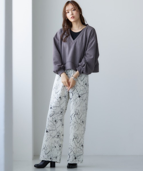 miclat（ミクラ）の「大きいサイズ ライン花柄ワイドパンツ miclat（その他パンツ・レディース・ブラック系/ホワイト系・LL/3L/4L/L）」の3枚目の写真