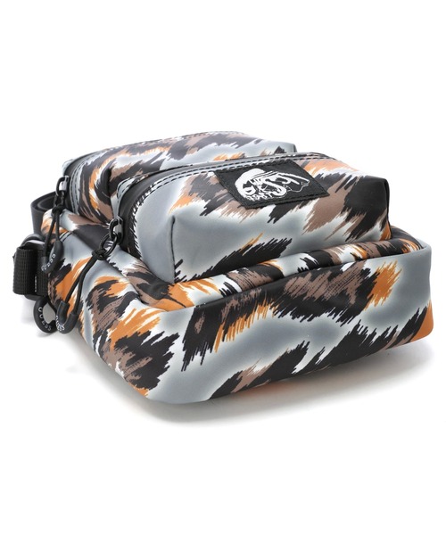 Guess（ゲス）の「VICE Compact Backpack（バックパック/リュック・メンズ・グレー・ONE SIZE）」の4枚目の写真