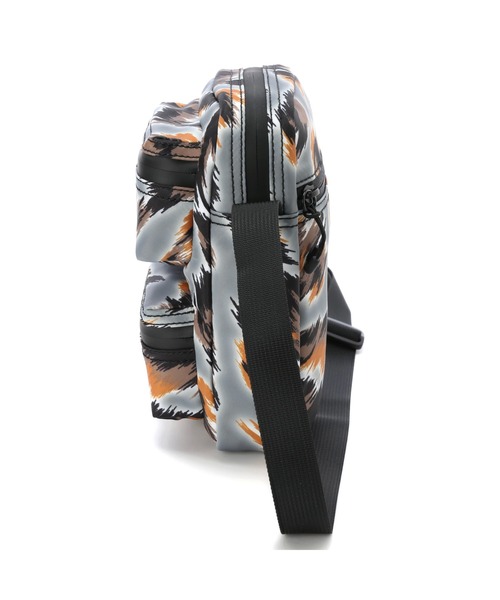 Guess（ゲス）の「VICE Compact Backpack（バックパック/リュック・メンズ・グレー・ONE SIZE）」の16枚目の写真