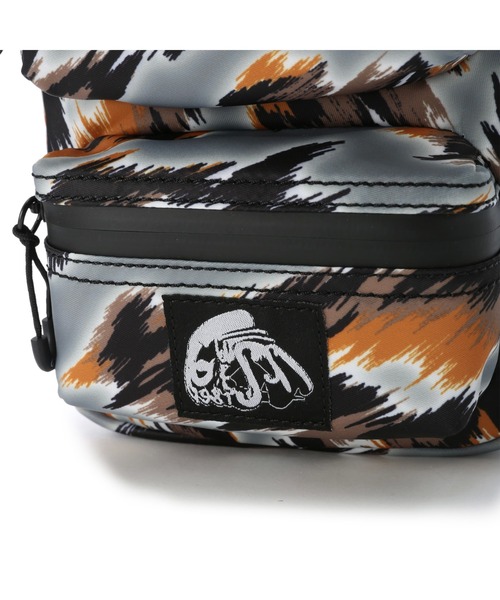 Guess（ゲス）の「VICE Compact Backpack（バックパック/リュック・メンズ・グレー・ONE SIZE）」の5枚目の写真